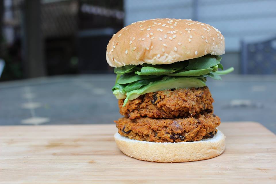 11802112_10155880184360297_945802985_n